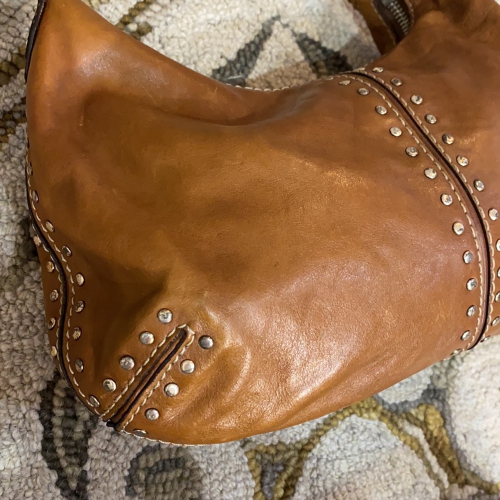 💕 Michael Kors tan vintage leather hobo bag 💕 - Picture 5 of 15